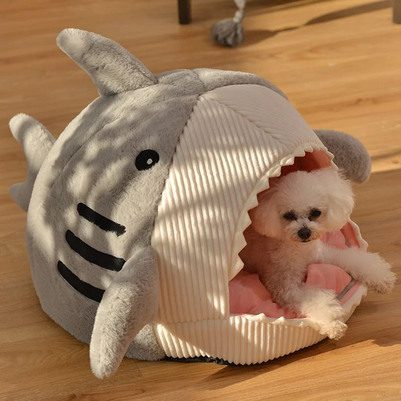 BiteRest The Shark Pet Bed